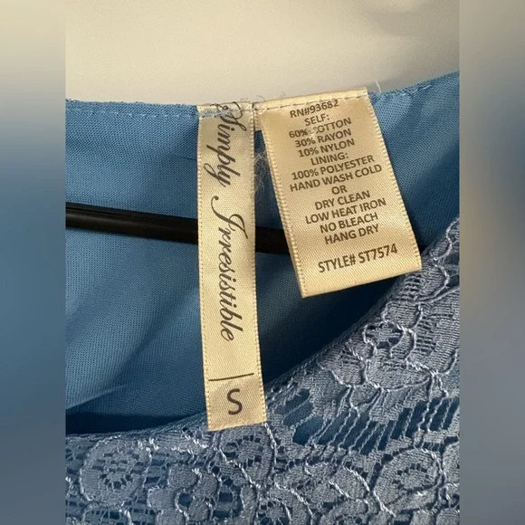 Blue Lace Women Top✨ - Picture 5 of 7